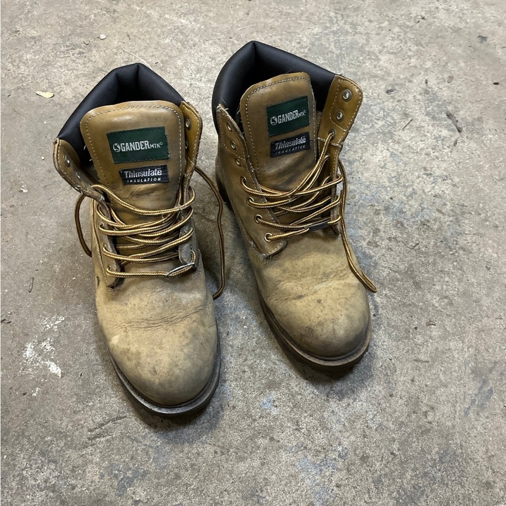 Gander mountain men’s size 11W work boots
